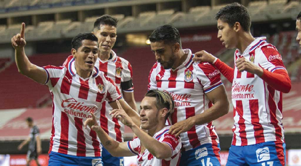 Las Chivas de apuestan al juego colectivo