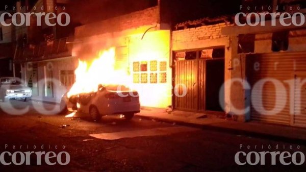 Incendian vehículos y vivienda en Moroleón y Uriangato