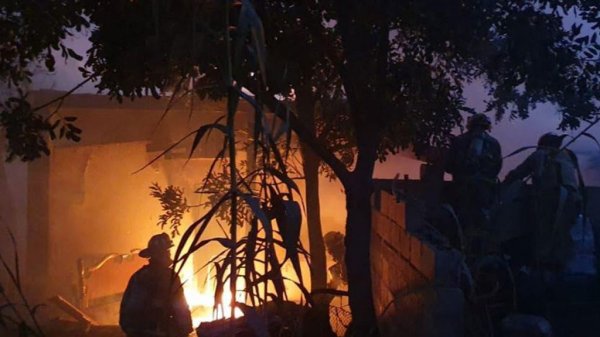 Se incendia casa en Silao durante la madrugada