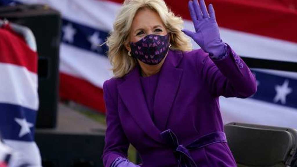 Jill Biden, primera dama, maestra trabajadora y doctora pese a quien le pese