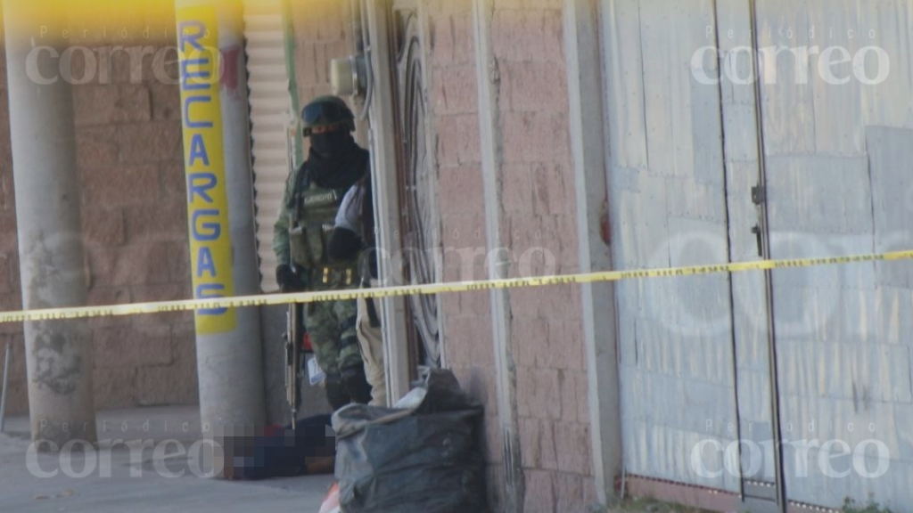 Acribillan a dos hombres en una tienda de abarrotes de Pénjamo