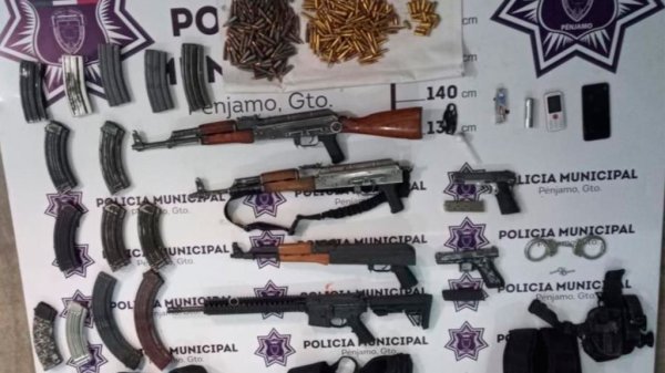 Cae GRUPO ARMADO formado por 6 hombres y una menor; aseguran arsenal