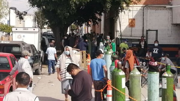 Detonan altercados en filas para oxígeno medicinal de León