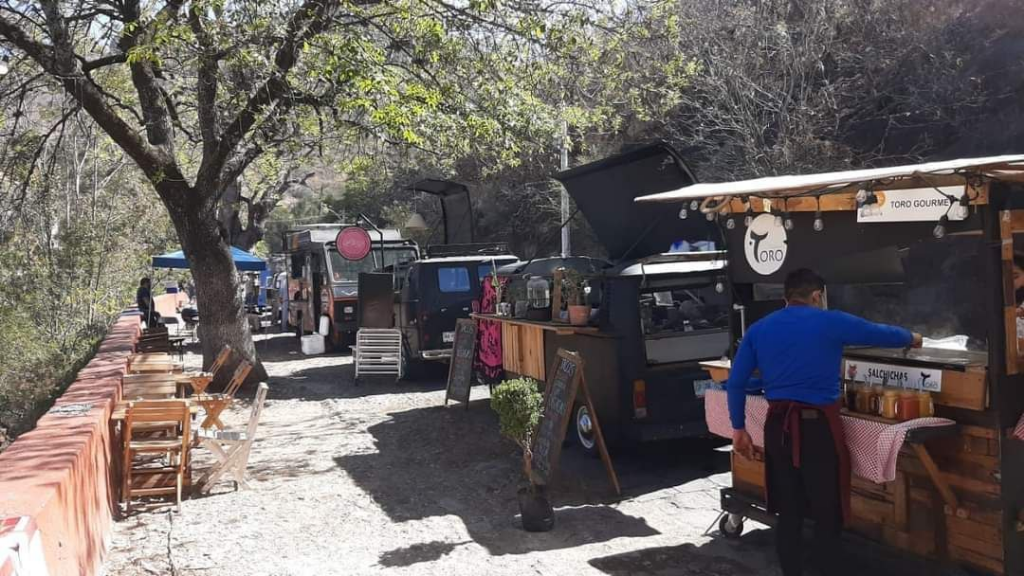 Food Trucks de la Presa de la Olla continuarán cerrados hasta que cambie el semáforo rojo