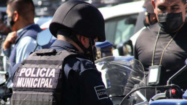 Simental confía en los policías municipales