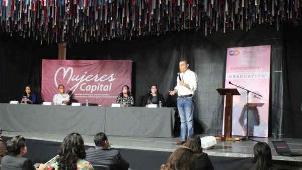 Mujeres empoderadas se gradúan de la capacitación “Emprendimiento Rosa”