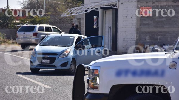 Lo atacan a balazos desde un auto en movimiento en plena carretera a León