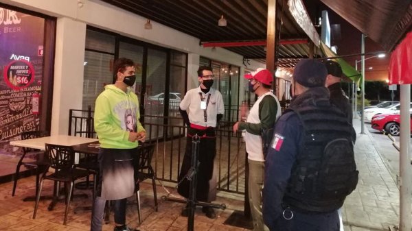 Recorren bares y restaurantes para que cumplan medidas sanitarias