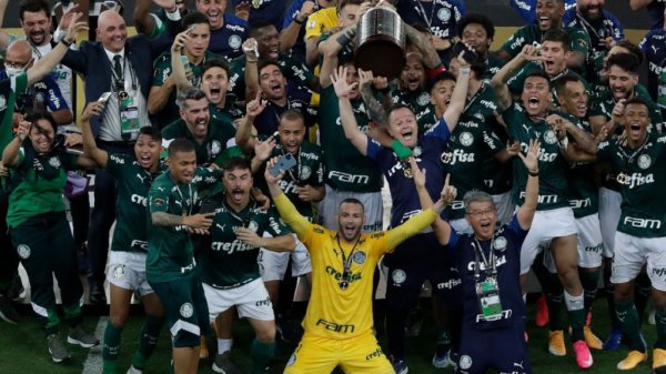 Palmeiras se lleva el triunfo de la Libertadores en final llena de nervios