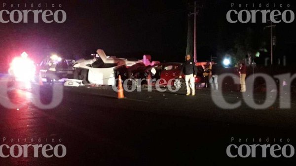 Accidente en la San Miguel de Allende-Querétaro deja como saldo a una niña y dos adultos muertos