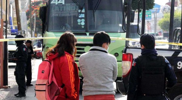 Continúan robos en el transporte público