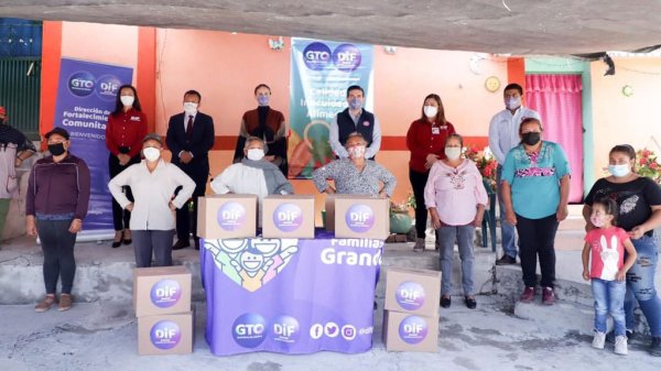 Fortalece DIF estatal a habitantes de La Merced a través de Red Móvil