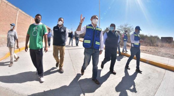 Dan inicio a  pavimentación de vialidad en Lomas del Padre