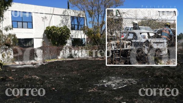 Incendio provocado llega hasta Delegación de Educación y daña autos