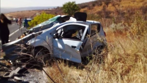 Joven mujer pierde la vida al chocar en carretera de San Miguel de Allende