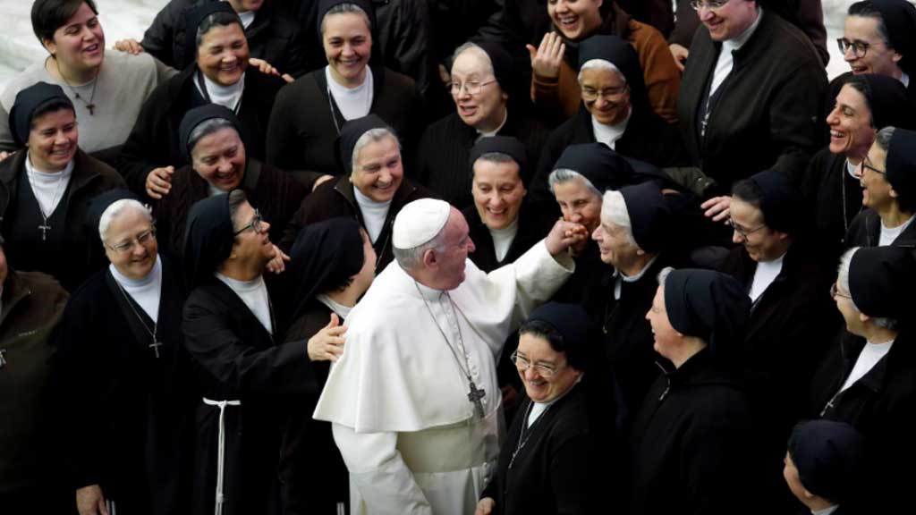 Papa Francisco nombra a más mujeres para cargos en el Vaticano