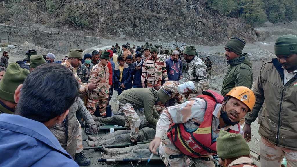 Aumenta el número de muertos del derrumbe en el Himalaya, ya son 19