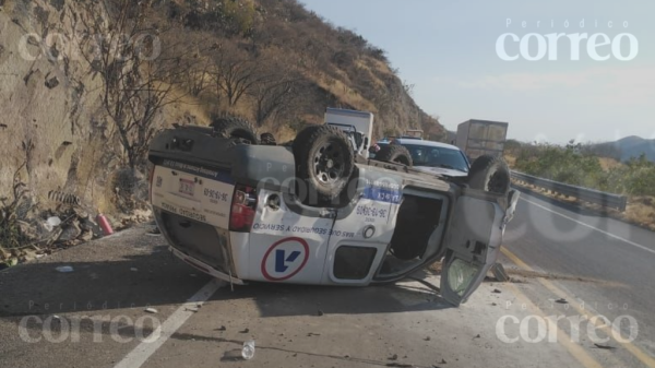 Vuelca camioneta de valores en la Silao-San Felipe