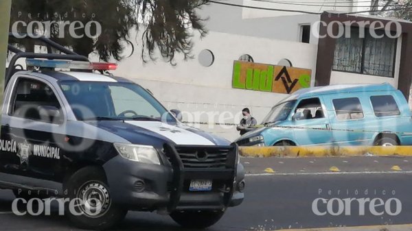 Lo matan a balazos en su camioneta por bulevar Ponciano Vega