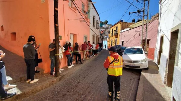 Ante desborde de turistas, capital analiza filtros y restricciones en la entrada