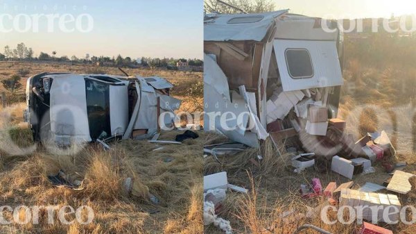 Vuelca camioneta sobre el Eje Metropolitano y deja solo daños materiales