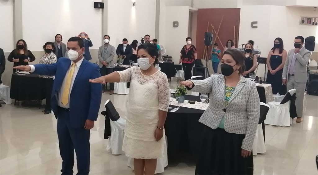 Toma protesta la nueva mesa directiva del Colegio de Profesionistas de Salamanca