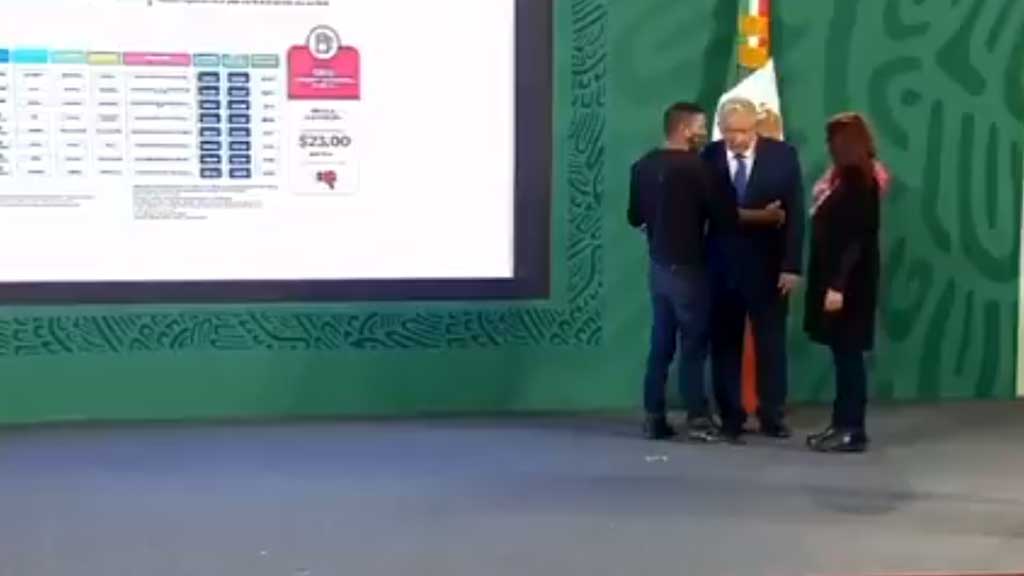 Lo encarcelan sin razón y se ‘CUELA’ en la mañanera de AMLO para pedir ayuda