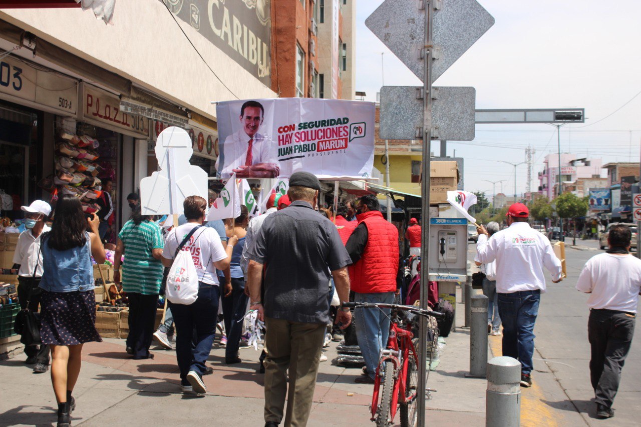 La odisea priista para buscar el voto en el barrio donde reinan los ‘diablitos’