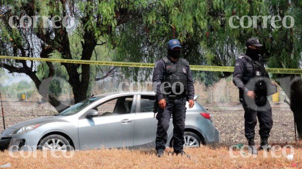 Conductor queda destrozado en su auto tras brutal ataque armado en Villagrán