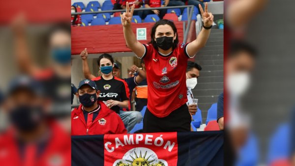 La ‘Trinca’ envía sus buenos deseos al Club Irapuato en la vuelta de la semifinal