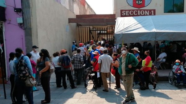 Registran gran asistencia en aplicación de segunda dosis en municipios del sureste