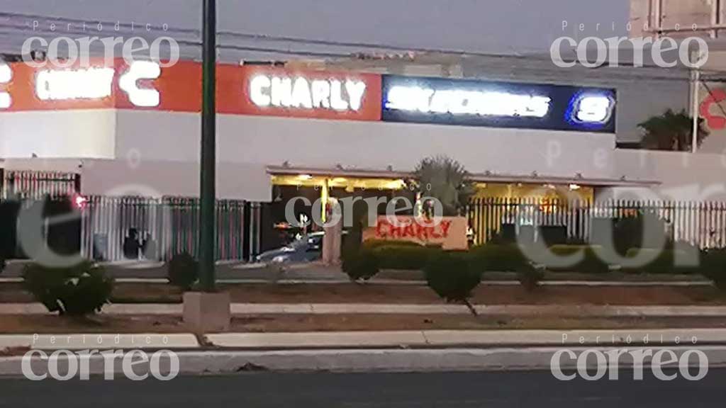 Roban cinco camiones repletos de calzado de las bodegas de Charly León