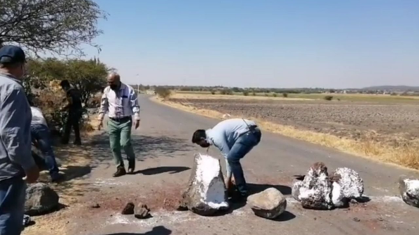 Salmantinos retiran bloqueo al relleno sanitario tras acuerdo con autoridades