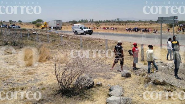 Mujeres motociclistas mueren tras ser arrolladas por un tráiler en Silao