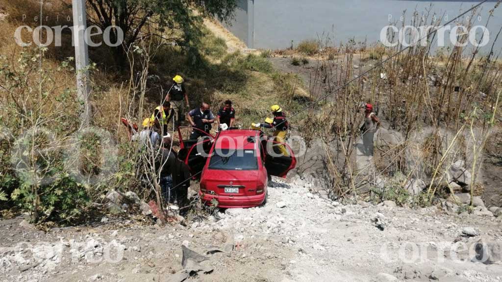 Familia queda lesionada tras choque en Santa Rosa Plan de Ayala