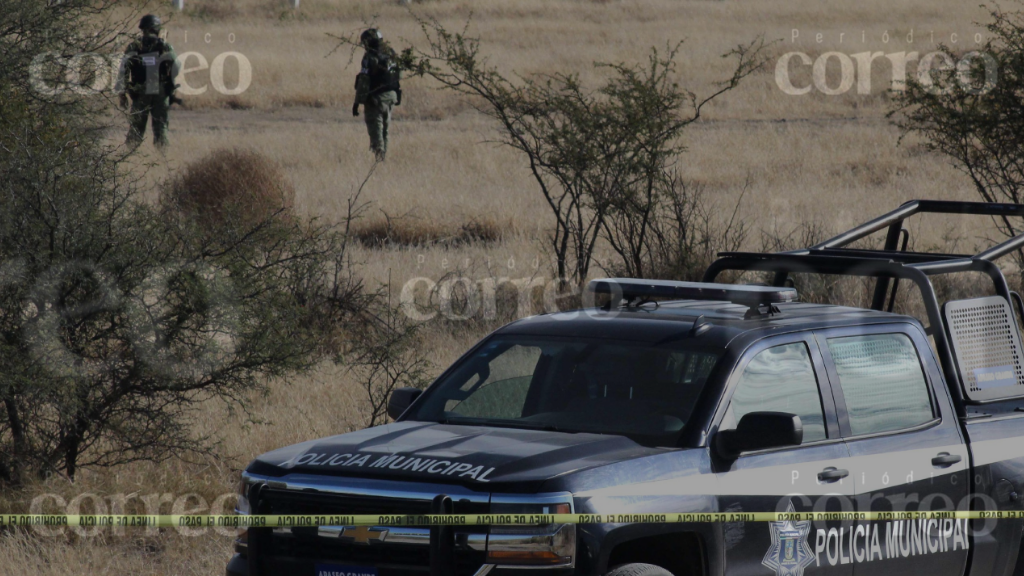 Cerca de casa baleada en Celaya, encuentran el cadáver de un hombre con signos de violencia