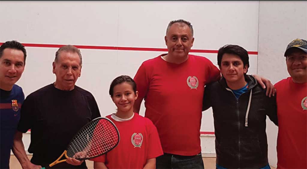 Érick Mejía, el acambarense que ha forjado a campeones del squash