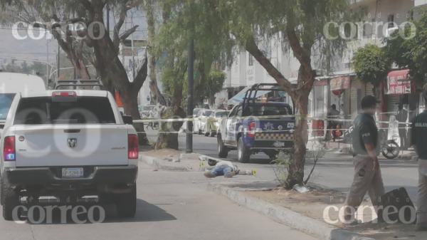 Lo acribillan a bordo de su motocicleta en la colonia León I