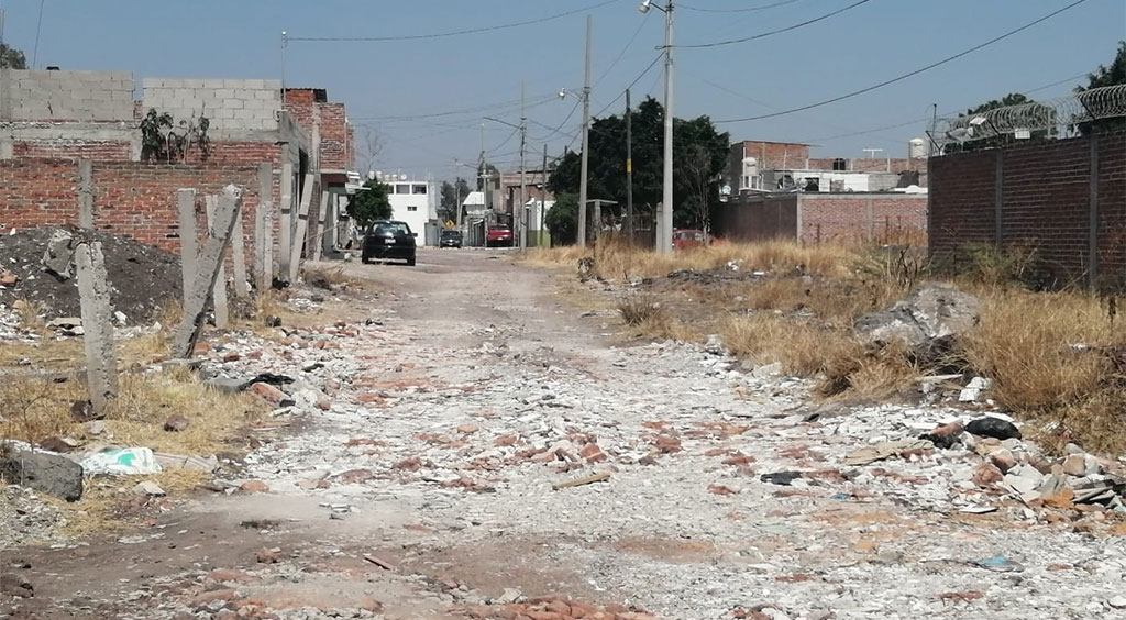 Urgen colonos de Las Margaritas en Salamanca pavimentación de sus calles