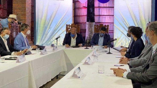 Guanajuato y Jalisco firman acuerdo para impulsar sustentabilidad del sector tequilero