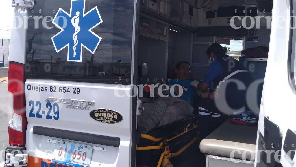 Trabajador de la CFE resulta lesionado tras electrocutarse en la Irapuato-Silao