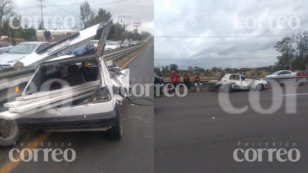 Caja de tráiler destroza carro por León; la familia sale casi ilesa de milagro