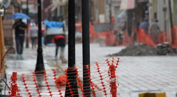 Comerciantes celayenses urgen para que se terminen los trabajos de la calle Morelos