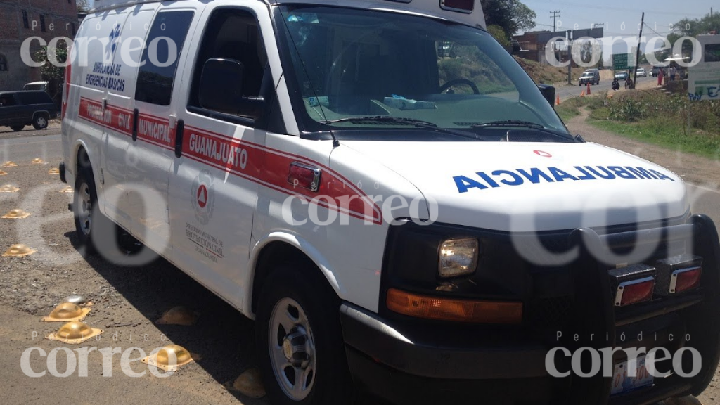 Localizan a hombre con corte en la garganta en callejón de Guanajuato capital