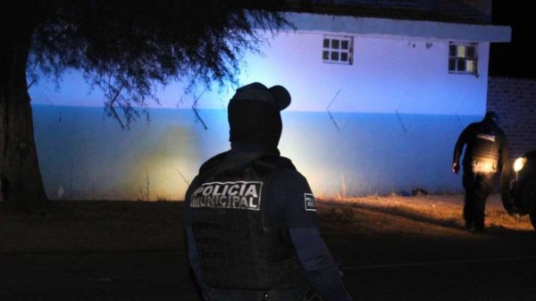 Atacan a dos hombres cerca de anexo Trojes en Celaya; asesinan a uno