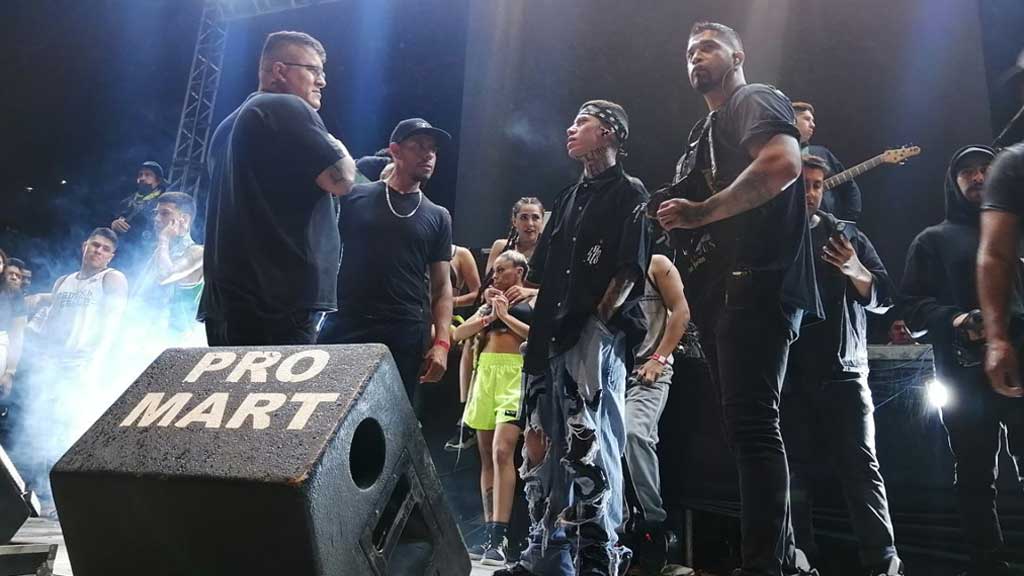 Santa Fe Klan congrega a más de 13 mil personas en su concierto en la Plaza de las Ranas