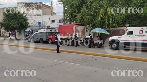 Grupo armado intenta robar camioneta de valores en Irapuato; hay un herido