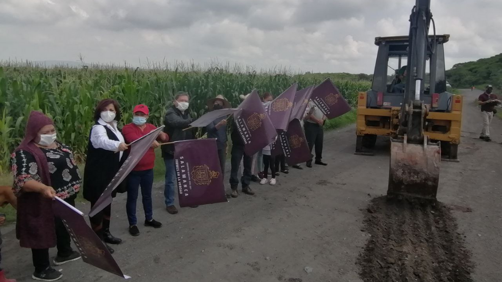 Inicia rehabilitación de camino a relleno sanitario de Salamanca tras protestas