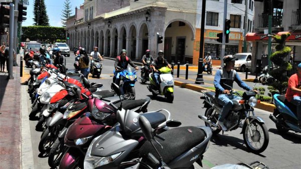 Uriangato: accidentes en motocicleta son problema de salud; ampliarán atención