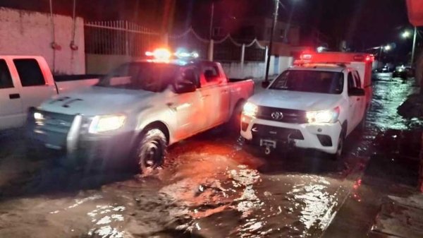 Fuertes lluvias inundan calles y viviendas de Huanímaro